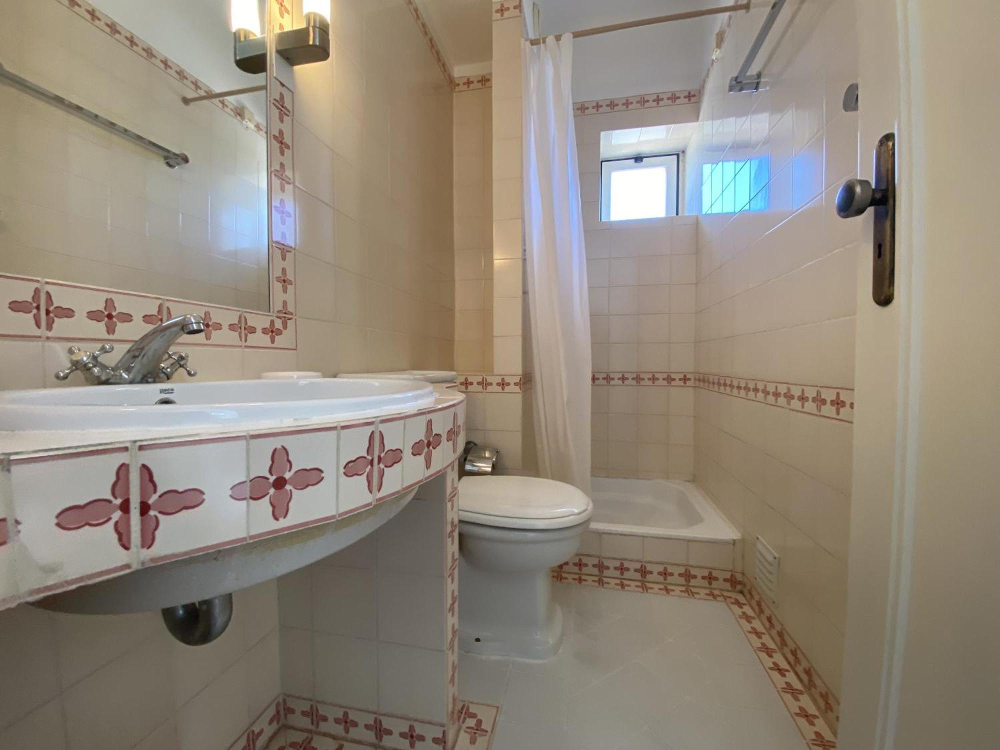 Apartamento Garden House Duplex 5 Px T2 *